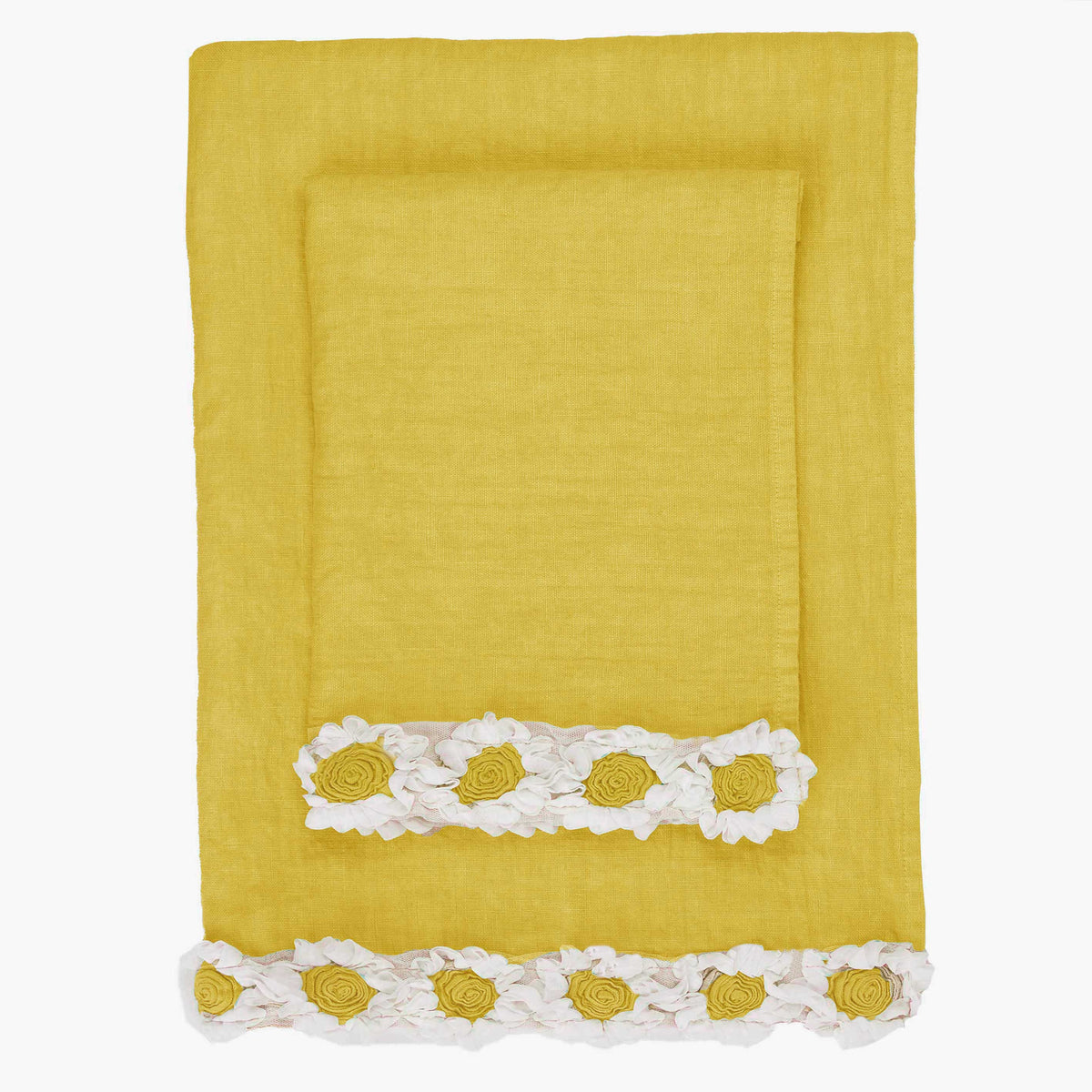 Peony embroidered linen towel set