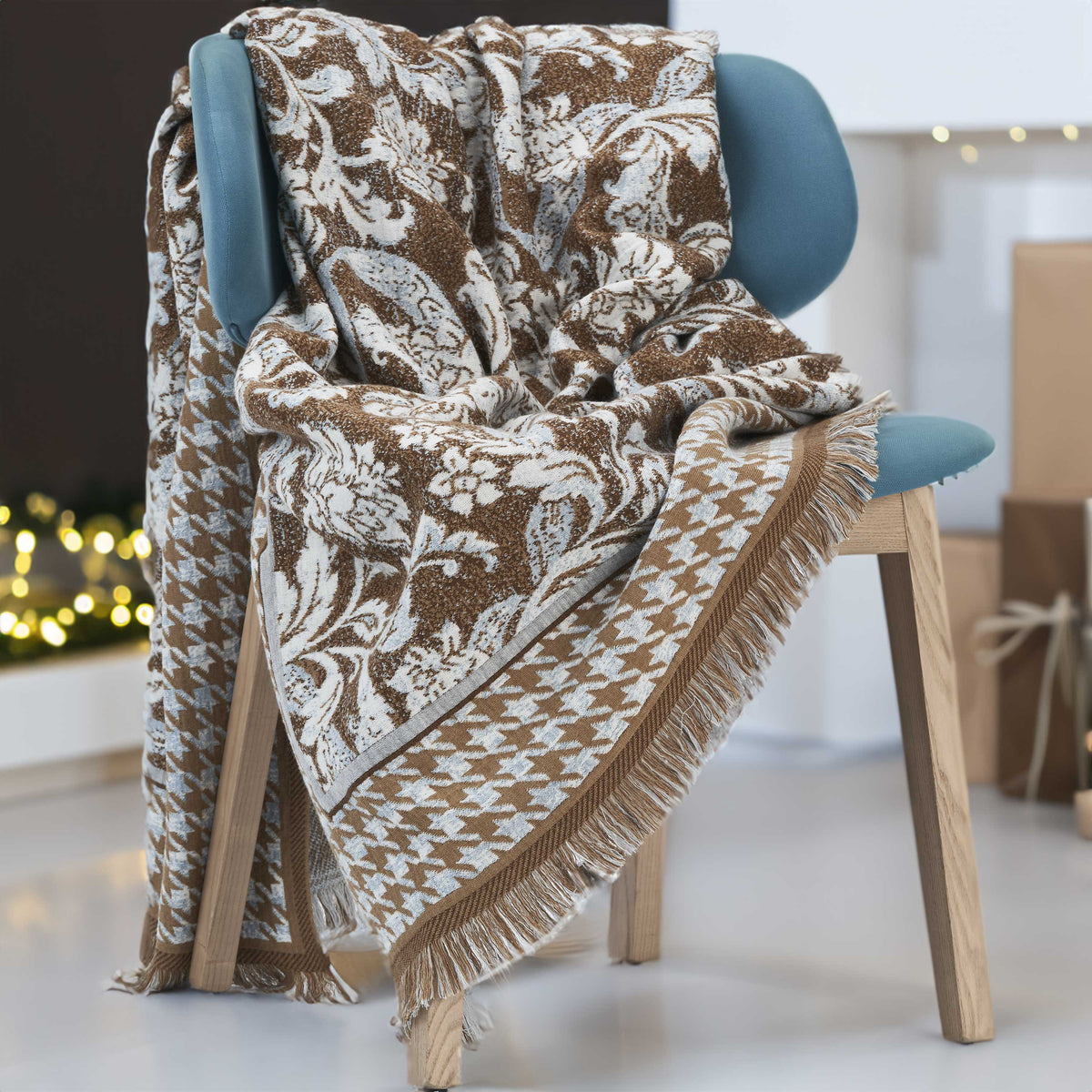 Plaid floral design with fringes