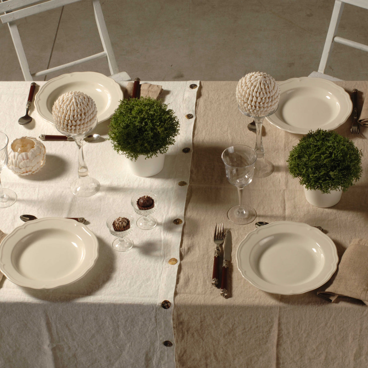 Tablecloth with modular buttons and Corals embroidery * LAST PIECES
