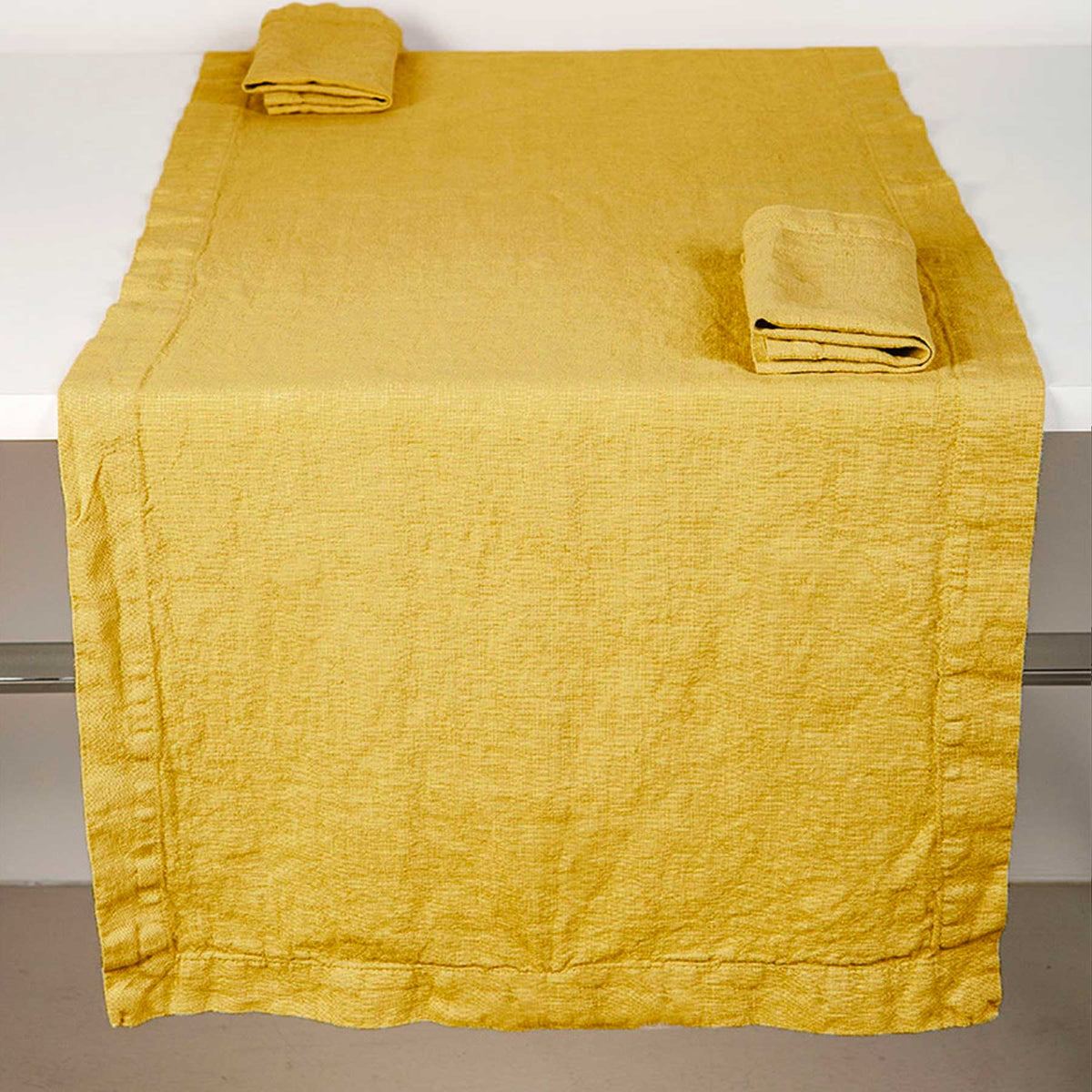 Runner and/or single Basic centerpiece * while supplies last