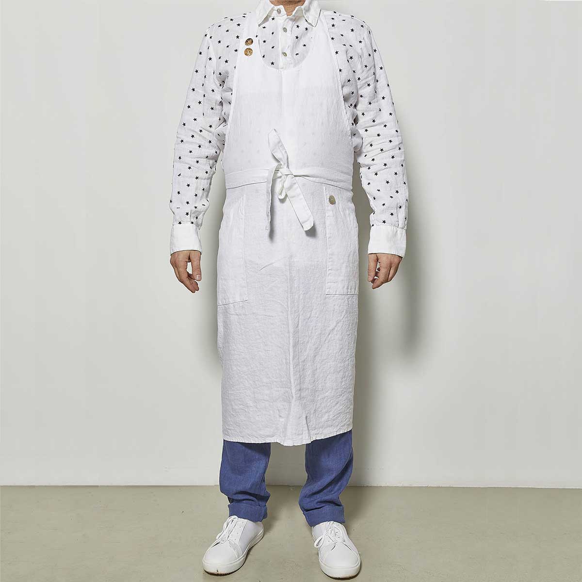 Apron with bib