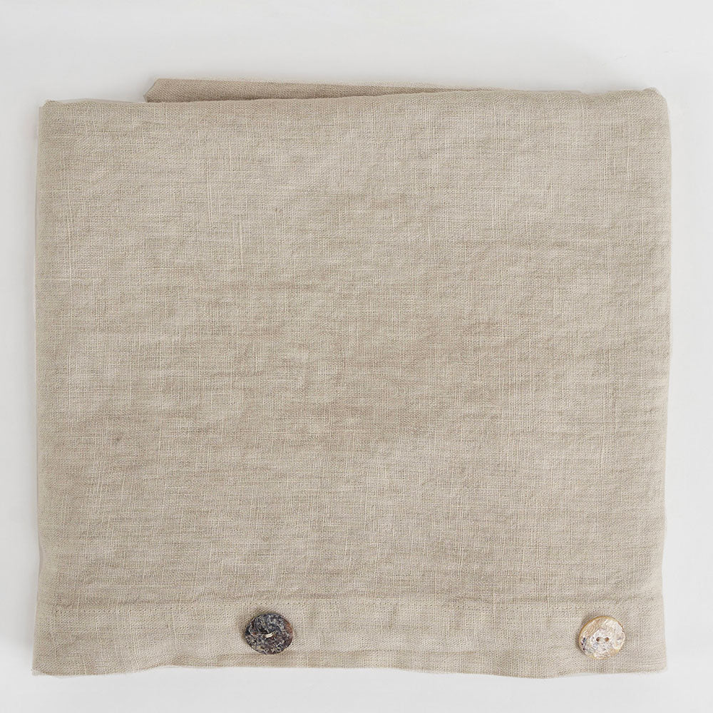 Modular modular tablecloth with buttons and buttonholes