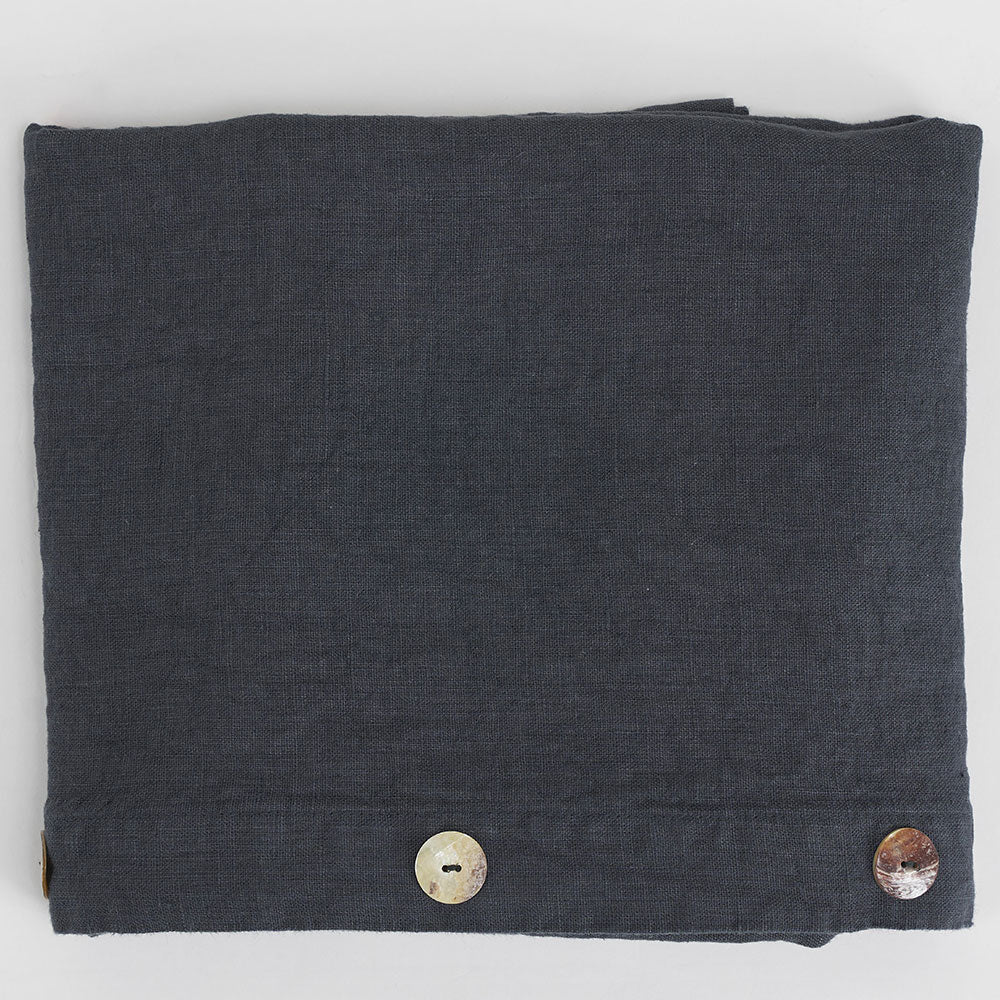 Modular modular tablecloth with buttons and buttonholes