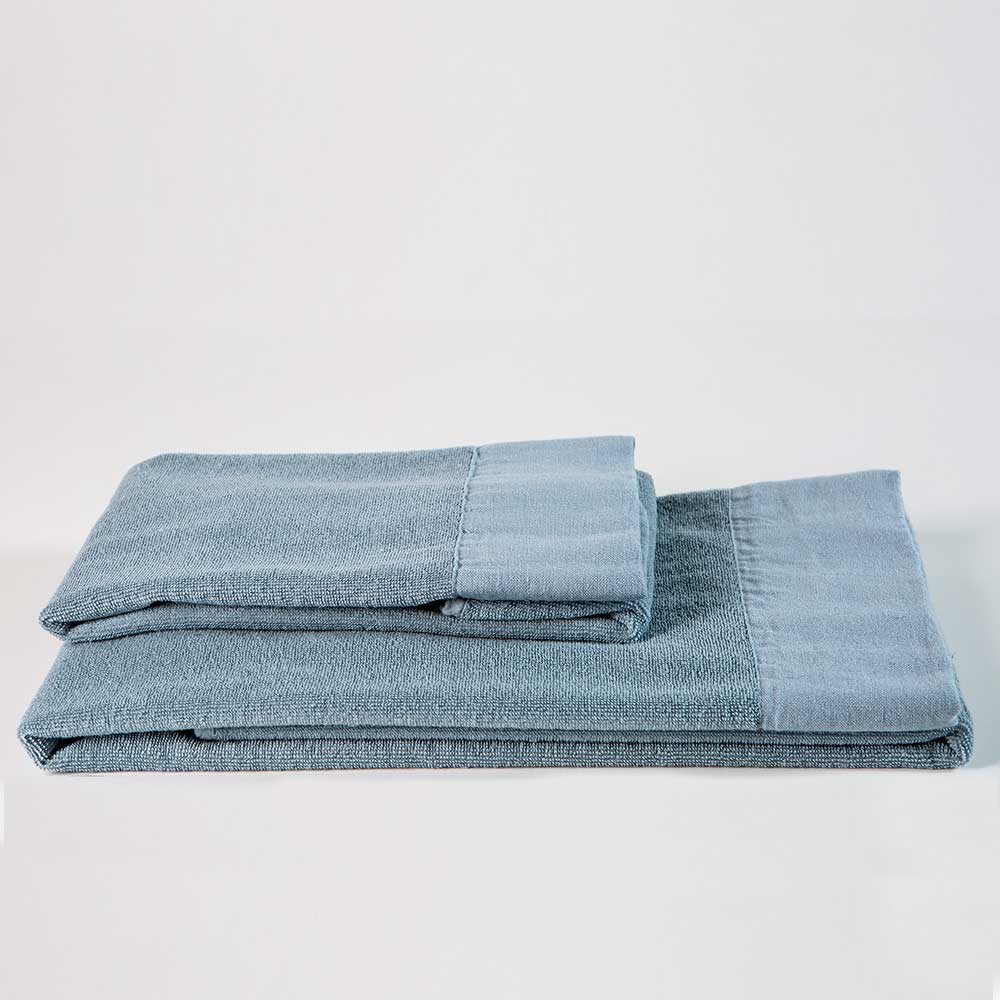 Terry bath towel set with linen edges
