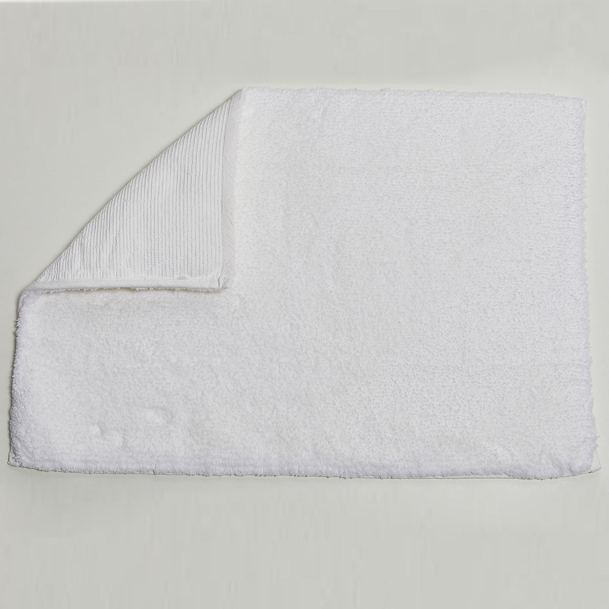 Short pile bathroom rug 65x110 cm
