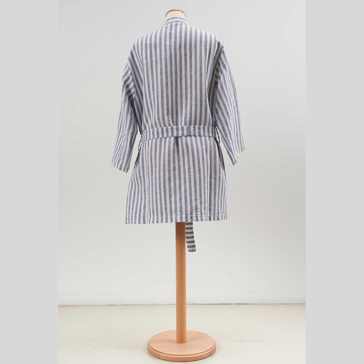 Short unisex kimono in Linee linen