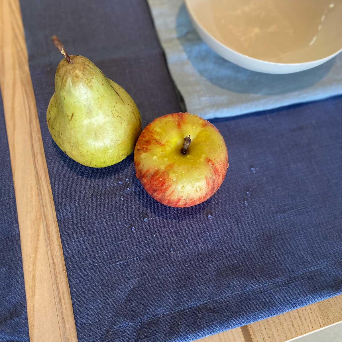 Set of 2 waxed linen placemats