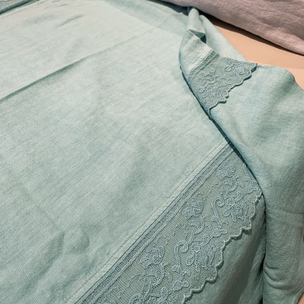 Single duvet cover with coral lace * while stocks last
