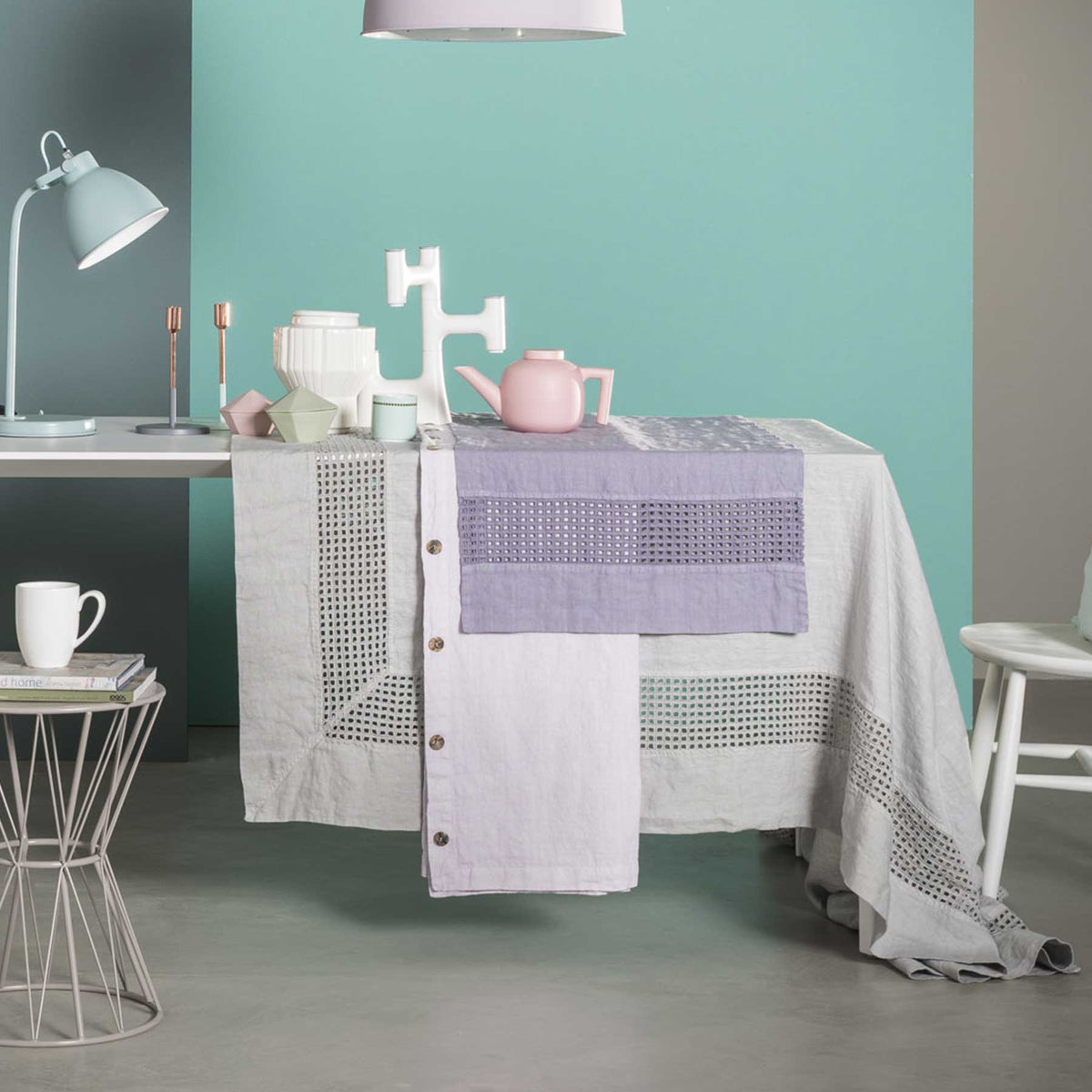 Rectangular tablecloth with square embroidery * while stocks last