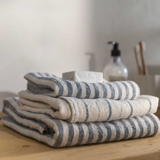 Linee linen bath towel