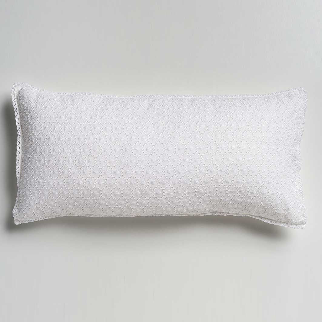 Furnishing pillowcase with Maiolica embroidery * available while supplies last