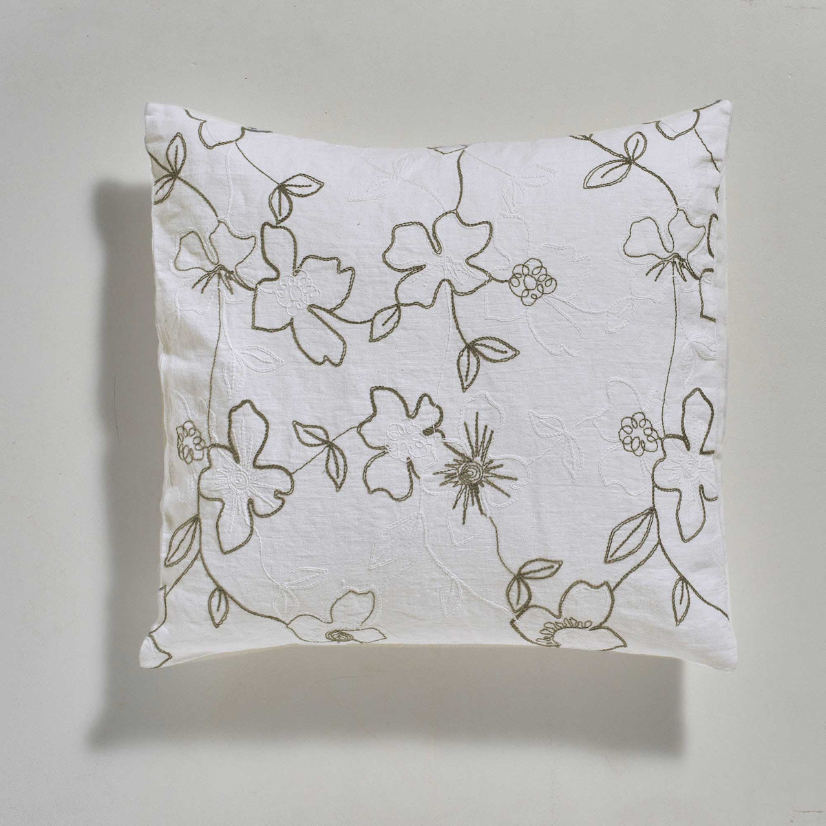 Linen furnishing cushion with Narcissus embroidery