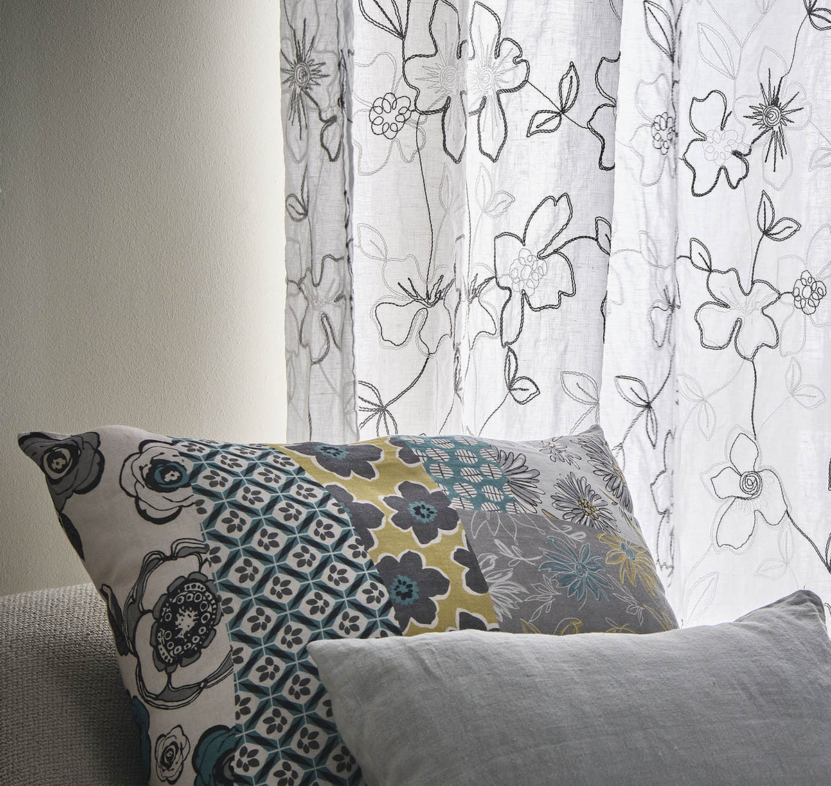 Patchwork print furnishing pillowcase