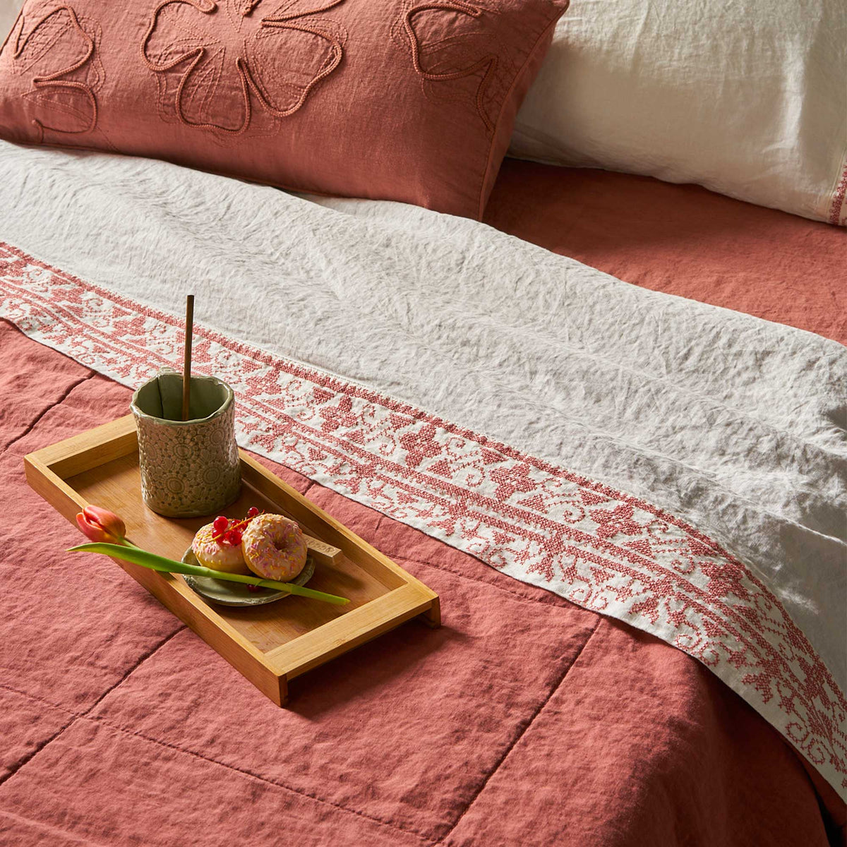 Sheet and pillowcase set with cross stitch embroidery