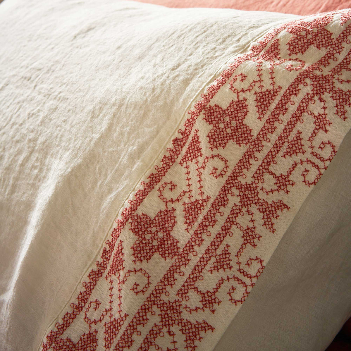 Sheet and pillowcase set with cross stitch embroidery