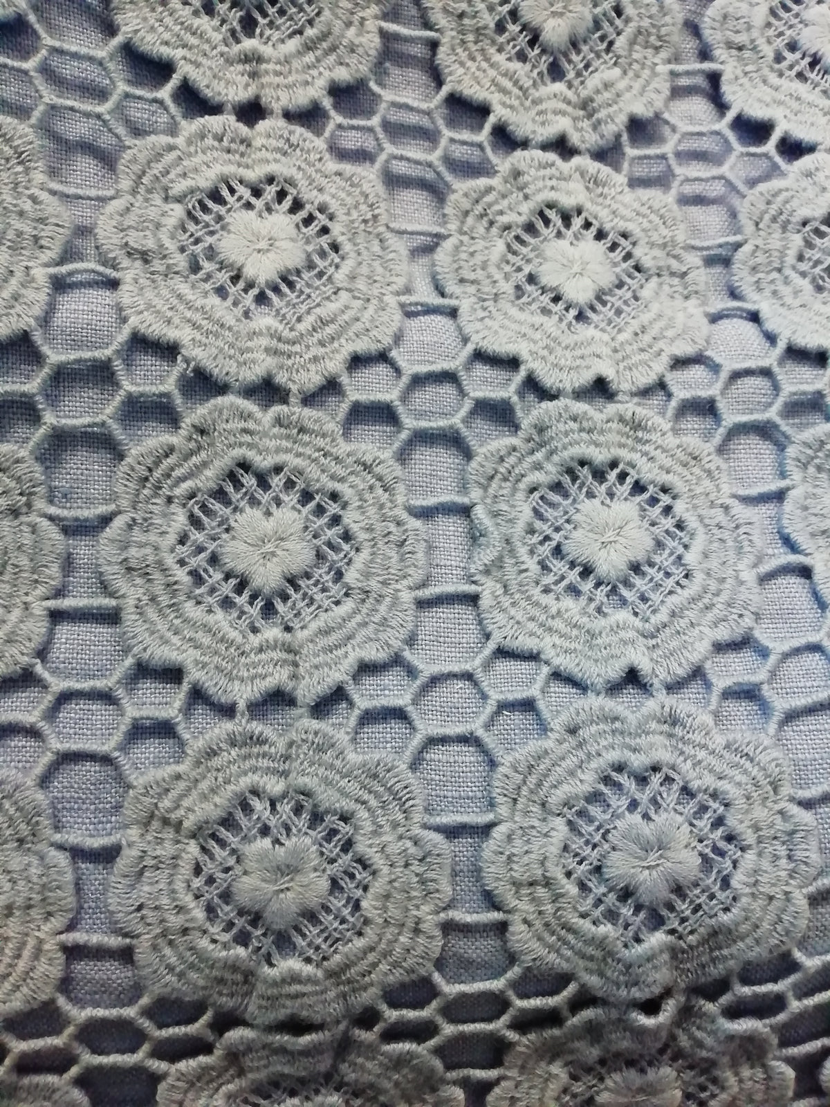 Rectangular decorative pillowcase with Daisy embroidery * while stocks last