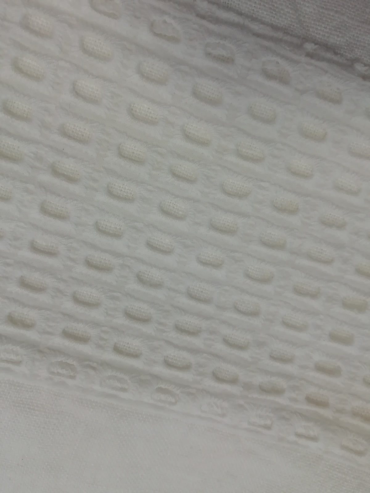 Pillowcase with square embroidery * available while stocks last