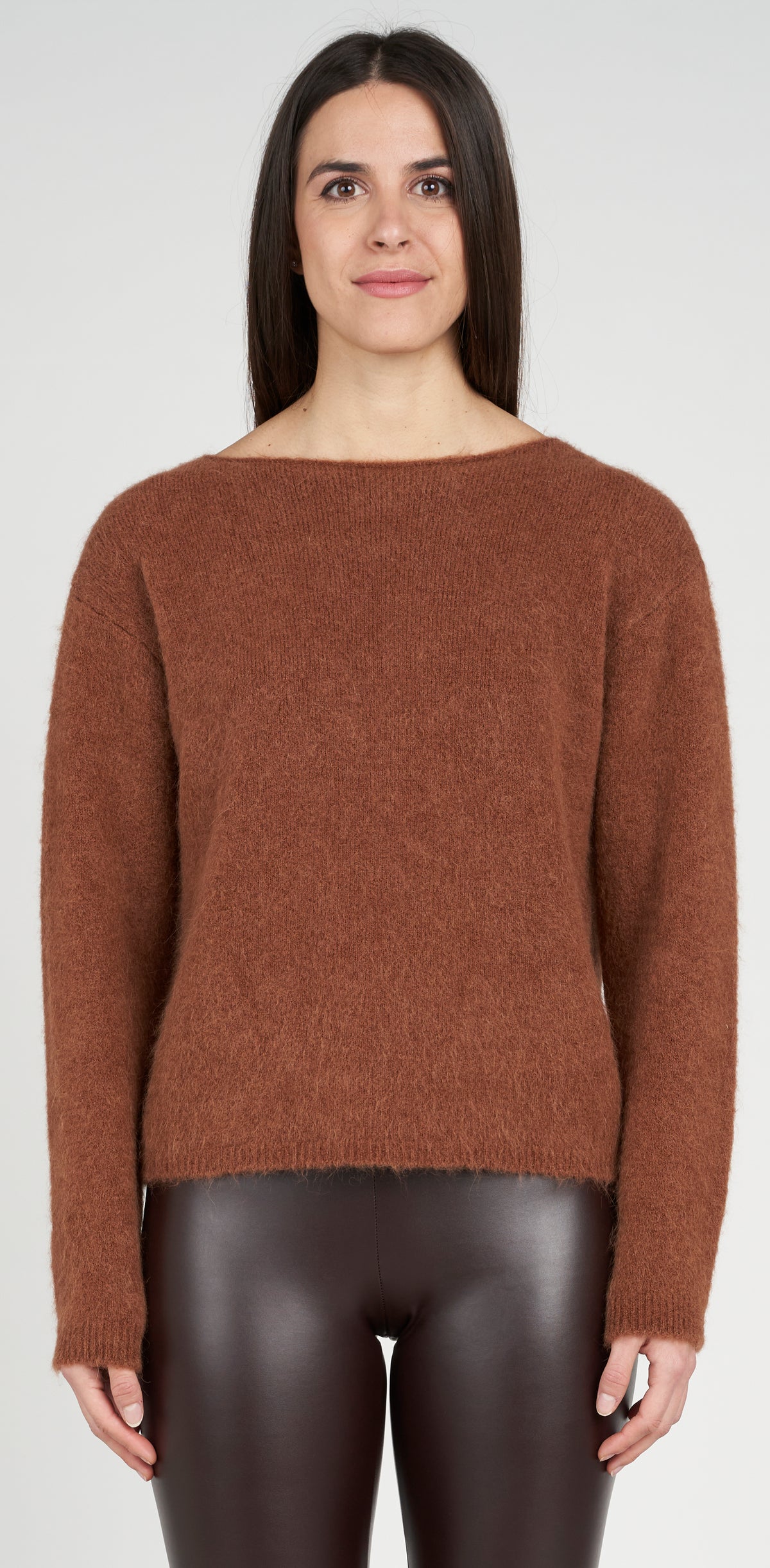 Alpaca boat neck sweater