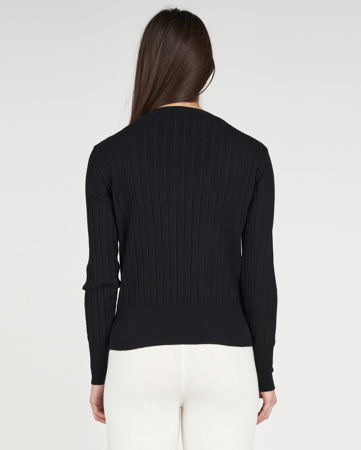 Crew neck ribbed knit with pearls