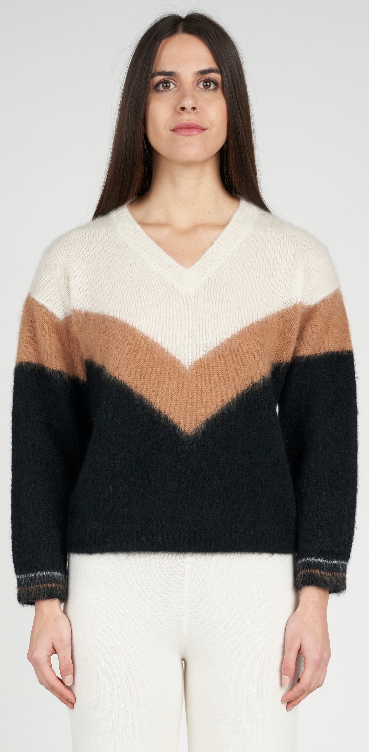 V-neck intarsia knit