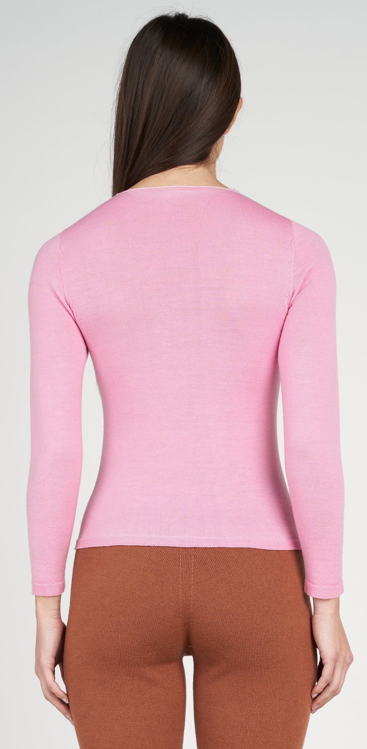 V-neck slim fit jumper