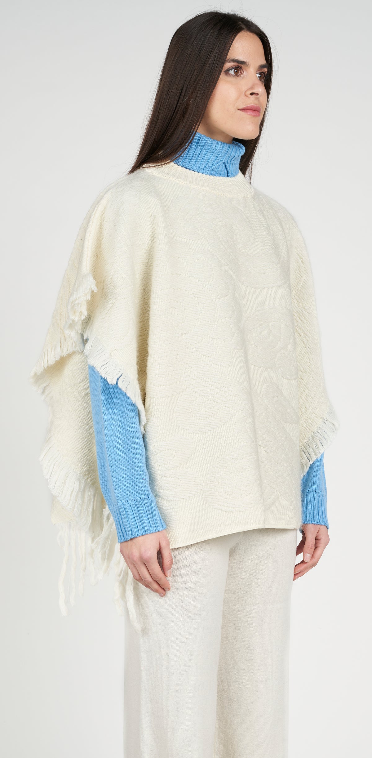 Jacquard poncho with fringe