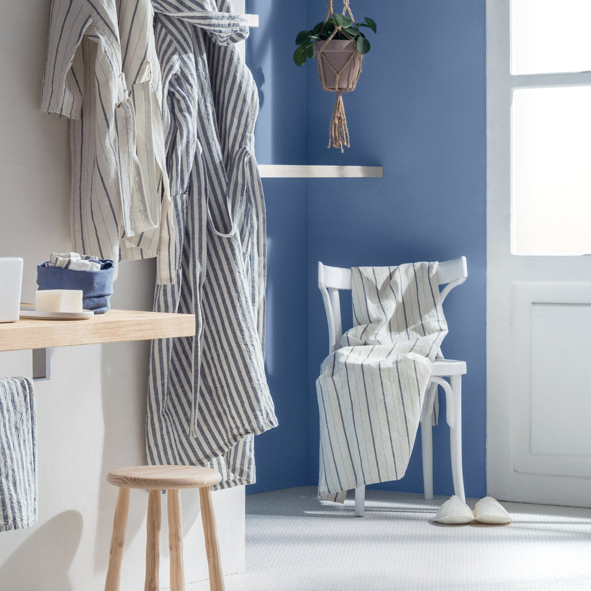 Linee linen bath towel
