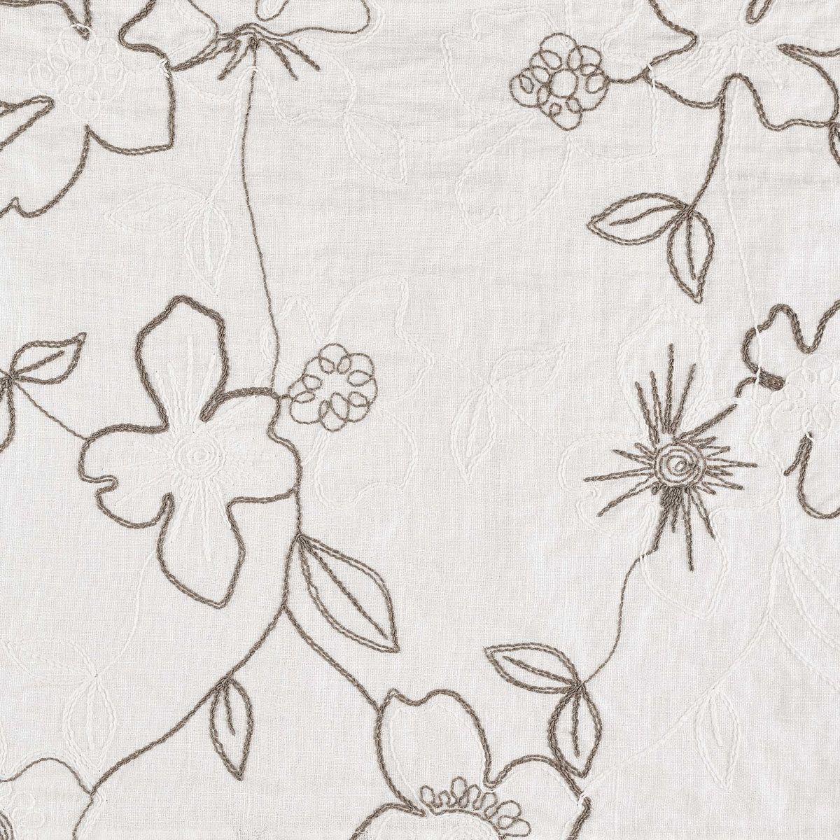 Tablecloth with Narcissus embroidery