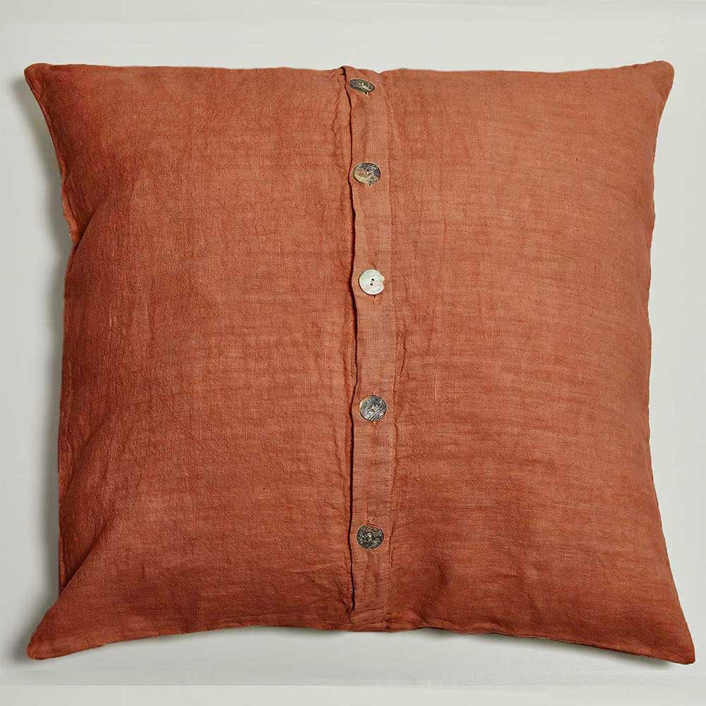 Maxi linen pillowcase with central buttons
