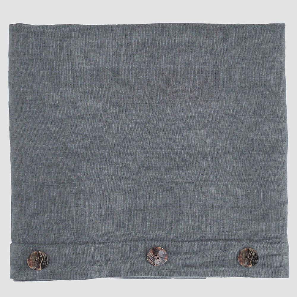 Modular runner with buttons and buttonholes
