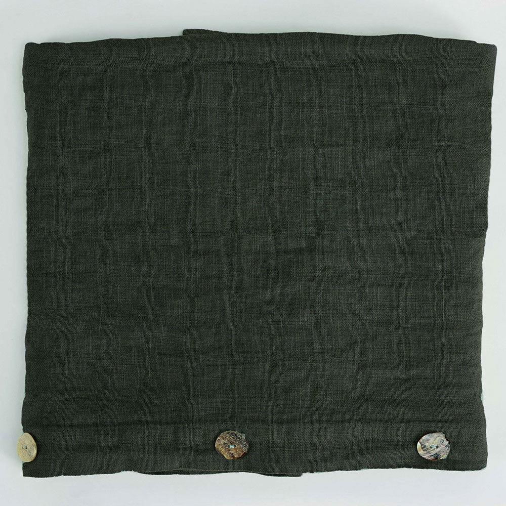 Modular runner with buttons and buttonholes